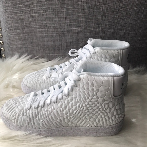 ❗️SALE Nike blazer mid shoes all white womens - Picture 3 of 8